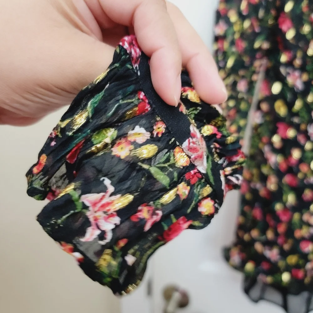 J CREW Ruffleneck top in midnight vintage floral Blouse Gold Metallic